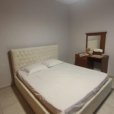 Hillside Garden Apartament Sarande Room photo